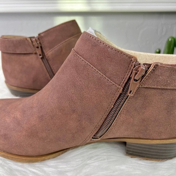 NEW LifeStride Women's Alexi Ankle Boot Size 10 Wide - Picture 5 of 10